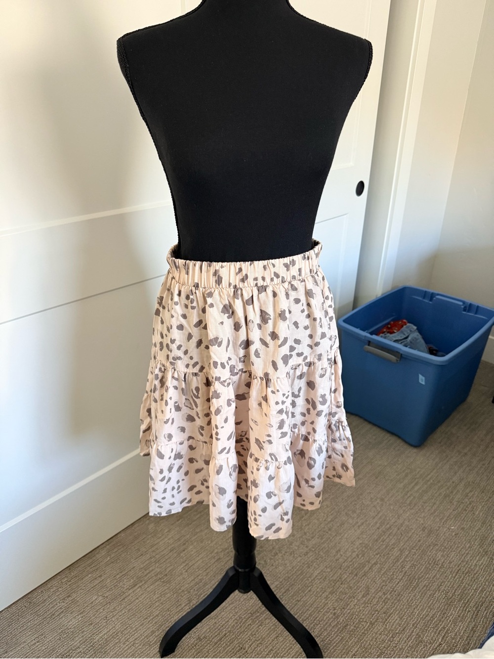 Anthropologie Blush Pink Tiered Skirt with Gray Spot Print